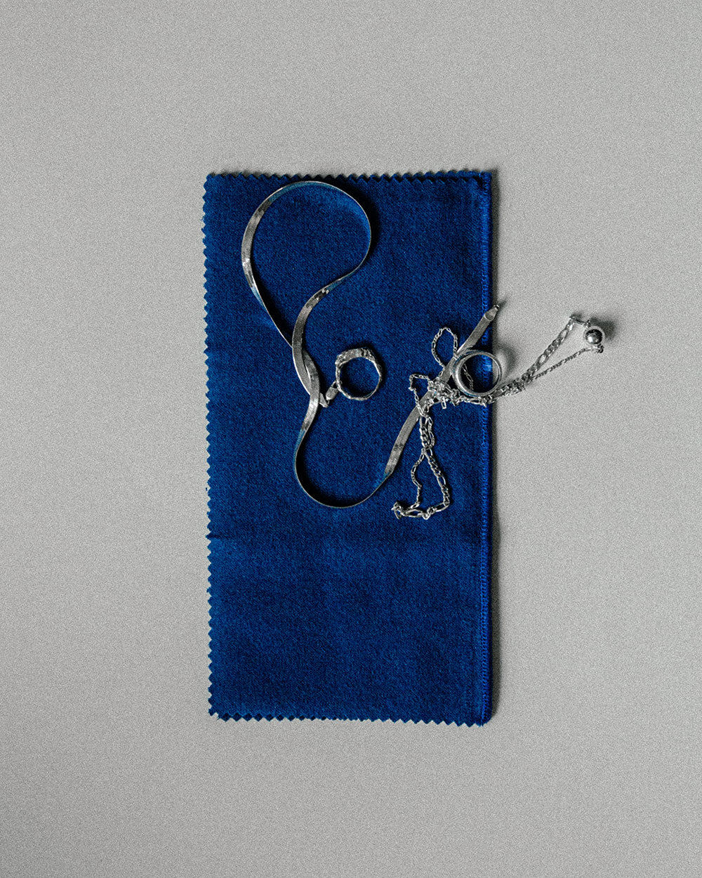 soft and sticky jewelry polishing cloth for silver gold precious metals